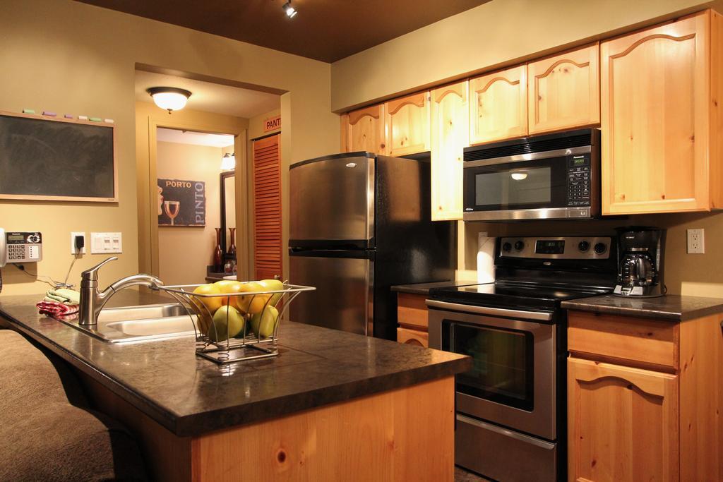 Valhalla Condos By Whistler Retreats Rom bilde